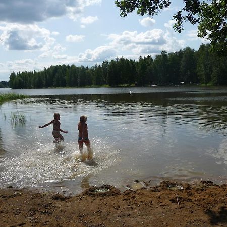 Vaihmalan Hovi Hotel Lempäälä Buitenkant foto