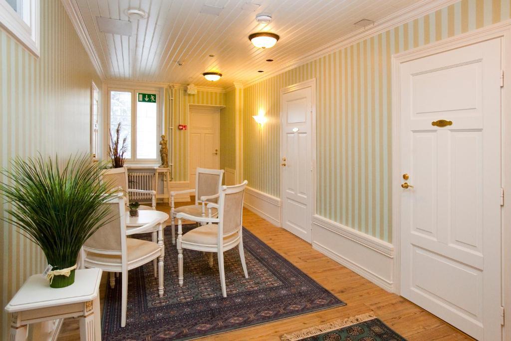 Vaihmalan Hovi Hotel Lempäälä Buitenkant foto