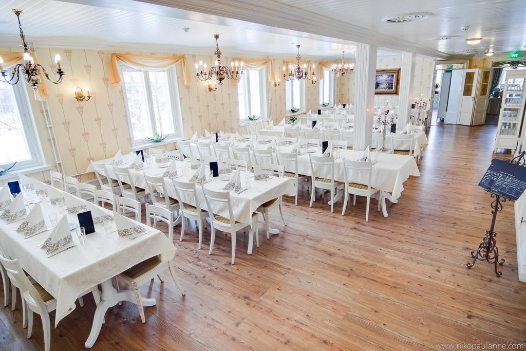 Vaihmalan Hovi Hotel Lempäälä Buitenkant foto