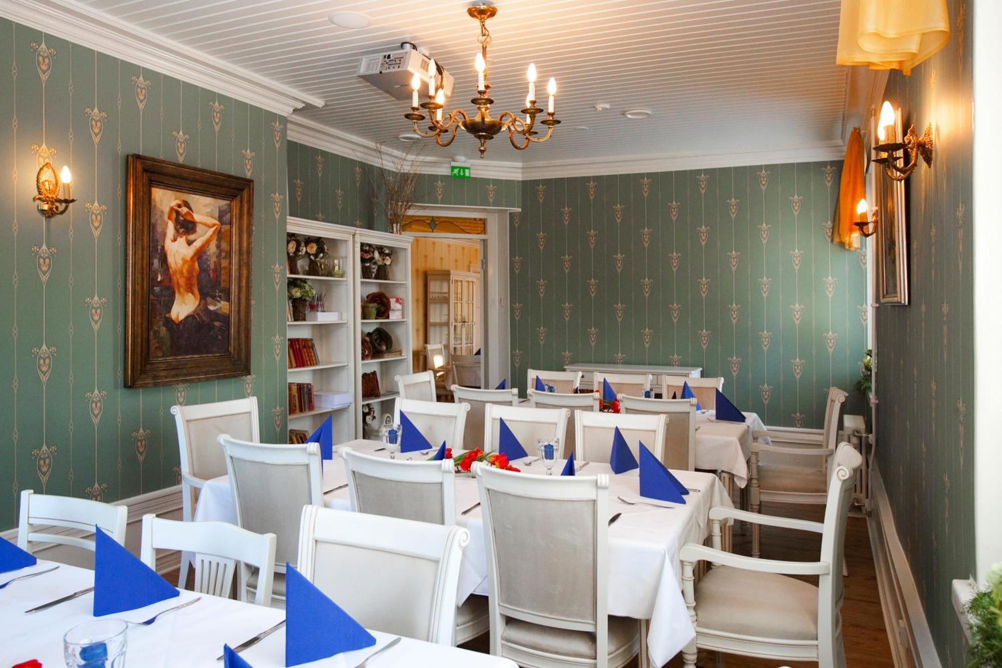 Vaihmalan Hovi Hotel Lempäälä Buitenkant foto