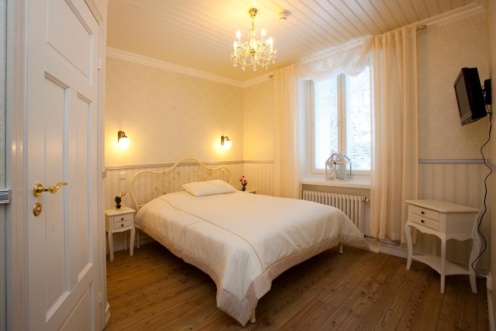 Vaihmalan Hovi Hotel Lempäälä Buitenkant foto
