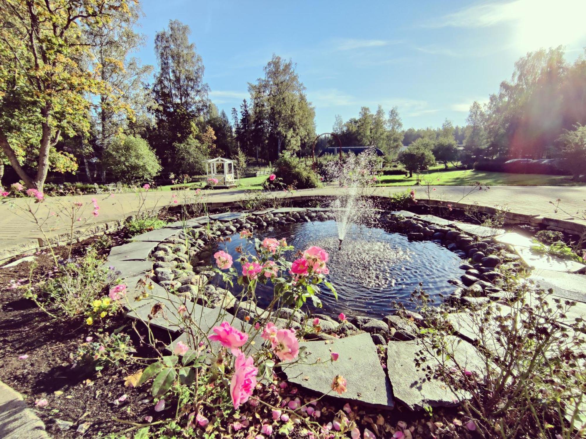 Vaihmalan Hovi Hotel Lempäälä Buitenkant foto