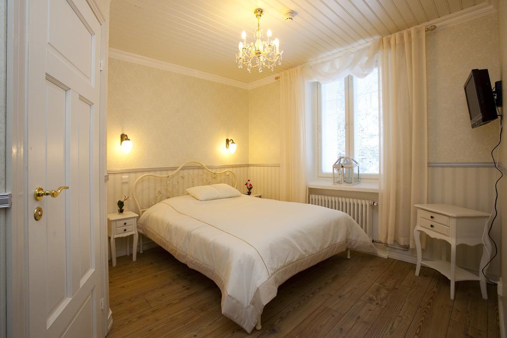 Vaihmalan Hovi Hotel Lempäälä Buitenkant foto